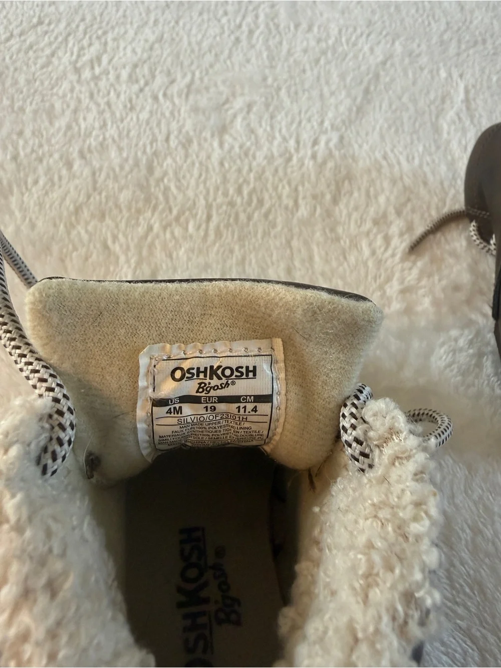 OshKosh B’gosh Toddler Brown Sherpa Lined Lace Up Boots Size 4M